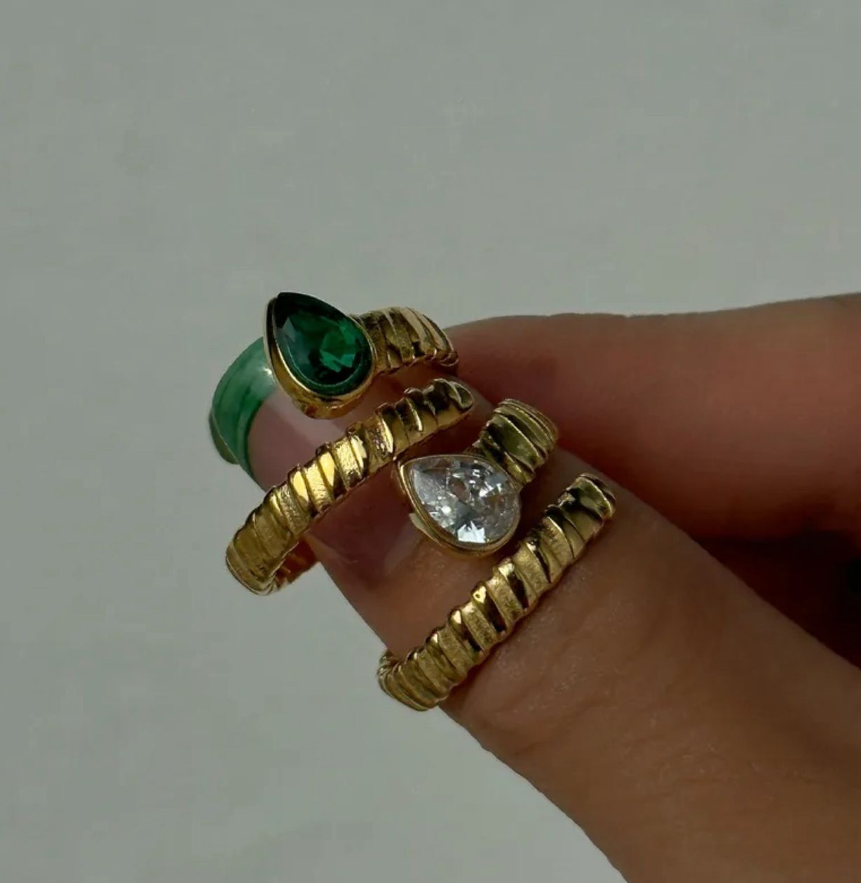 Anillo Lira