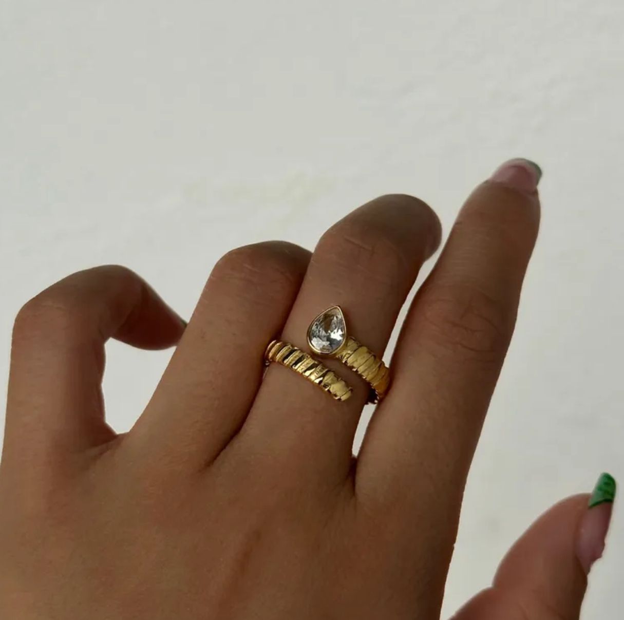 Anillo Lira
